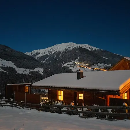 Chalet Tyrol Chalet Hittli 1065 With Sauna, Garden, Mountain Views & Guest Card *